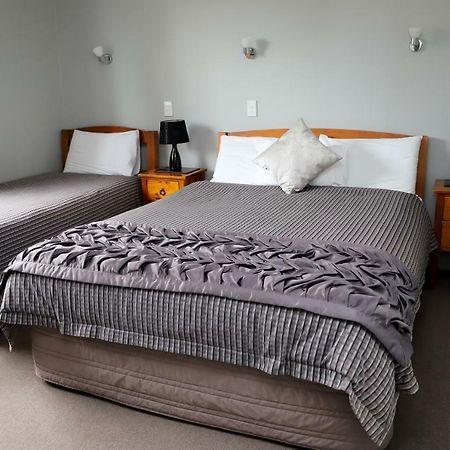 Coronation Park Motels Ashburton Exterior foto